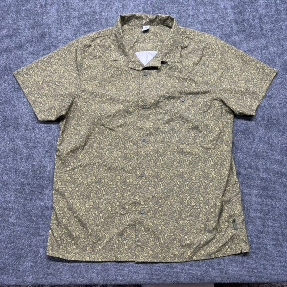 Helly Hansen Men's XL Short Sleeve Button-Up Shirt Camp Shirt New Without Tags